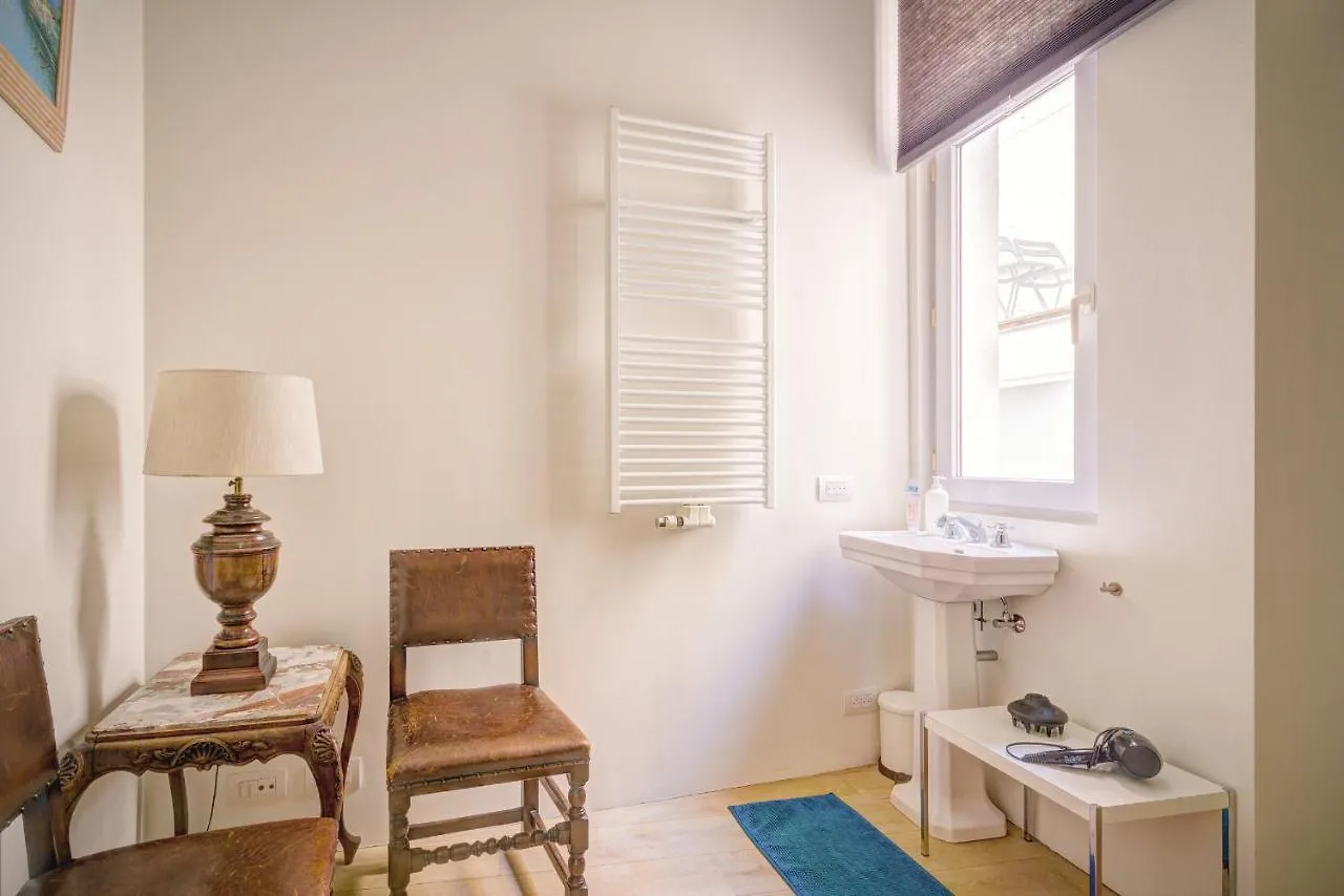 Appartamento The Bright Stone Lodge. Heart Of Anversa